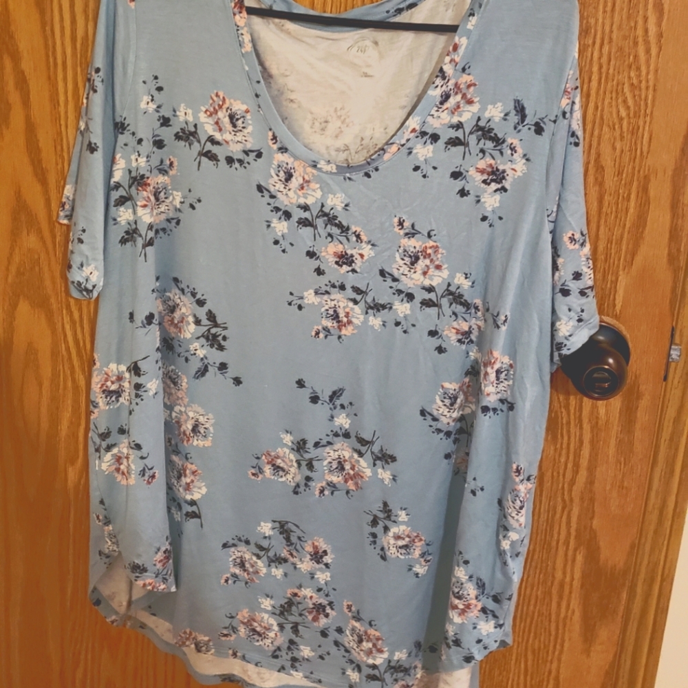 Women's shirt